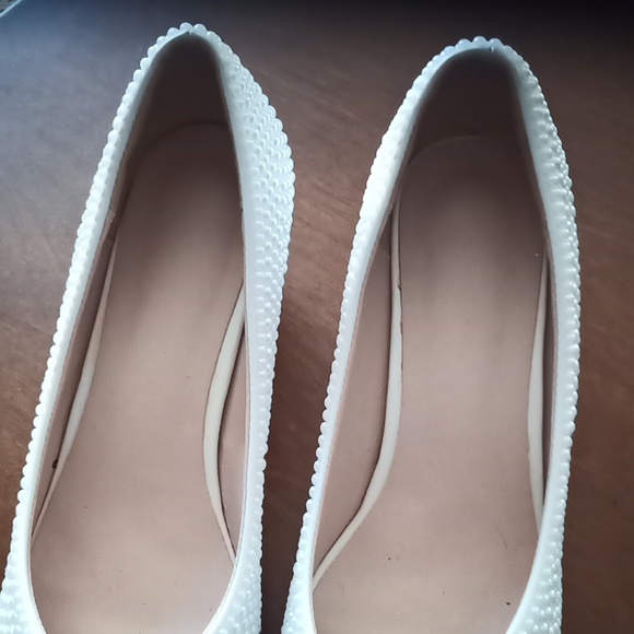 NEW Women's Pearl Pumps Wedding Heels White Size 8.5 - Picture 4 of 7